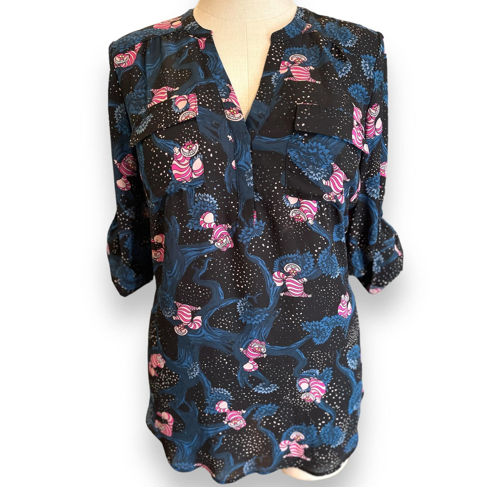 Torrid 1 (1X) Disney Alice In Wonderland Cheshire Cat Georgette Harper Blouse
